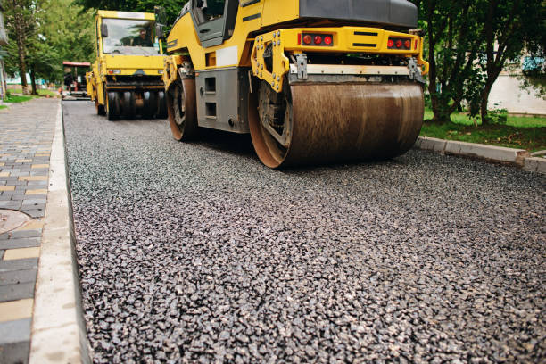 Best Driveway Paving Contractor  in Metropolis, IL